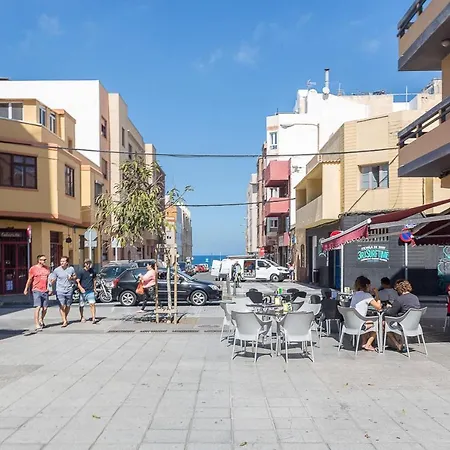 شقة Flatguest Luis Morote - - - Wifi *